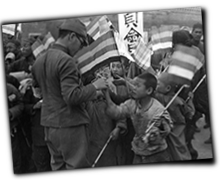 GFX_report_event_CHN_china_five_colour_flag_crowd